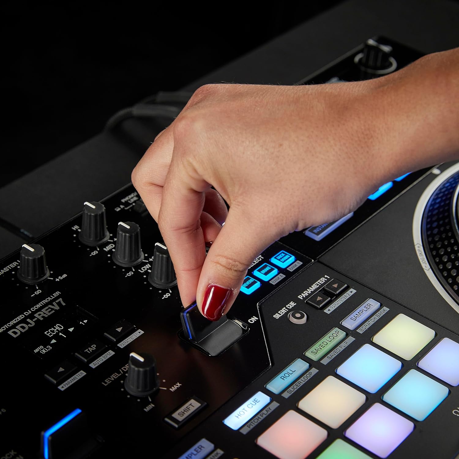 Pioneer DJ DDJ-REV7 2-deck Serato DJ Controller